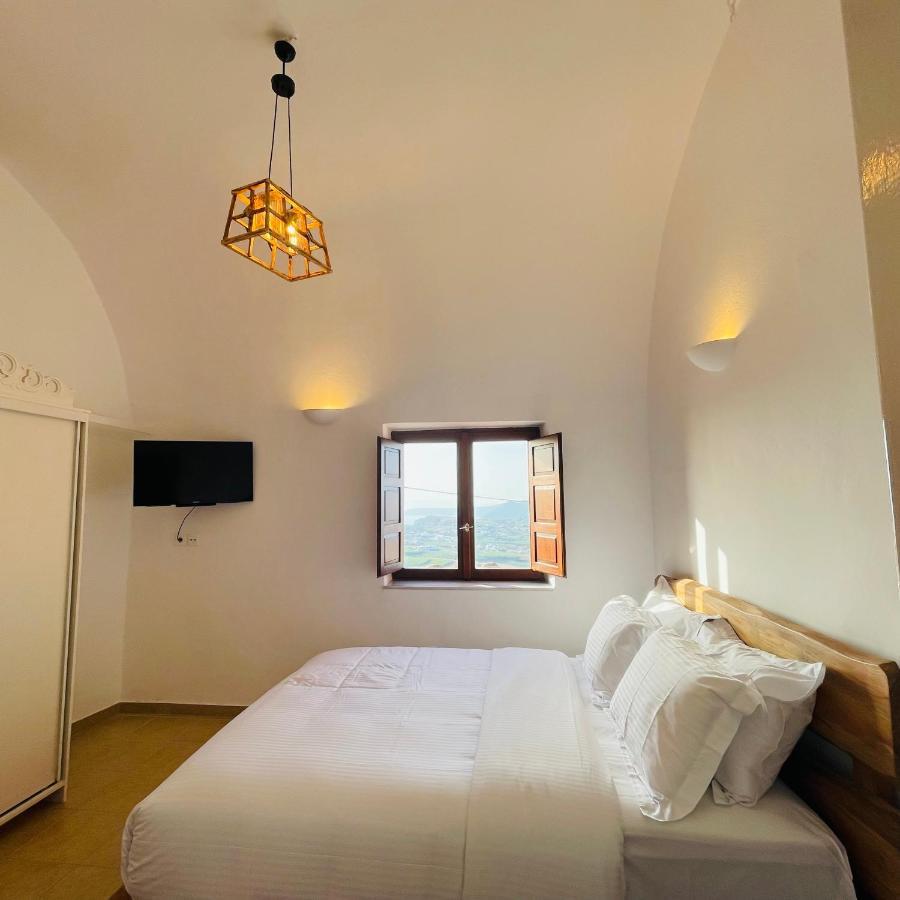 Diva Santorini Luxury Villa Pýrgos Eksteriør billede